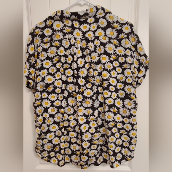 Vintage Sunflower Top - Picture 3 of 6